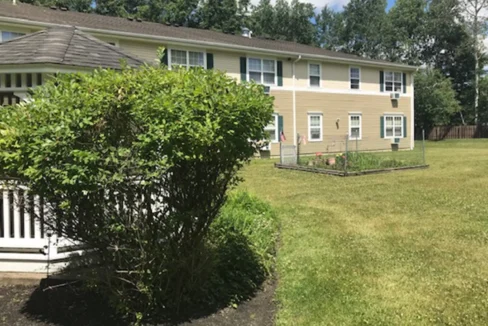 CranberryCourt-Exterior03