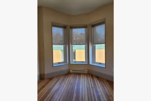 Olbiston-LivingRoom02