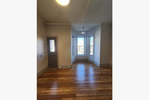 Olbiston-LivingRoom04